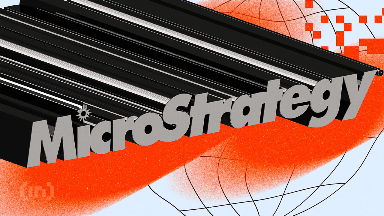 Kailangan Bang I-benta ng MicroStrategy ang $43 Billion Bitcoin Nila? Opinyon ng Mga Eksperto